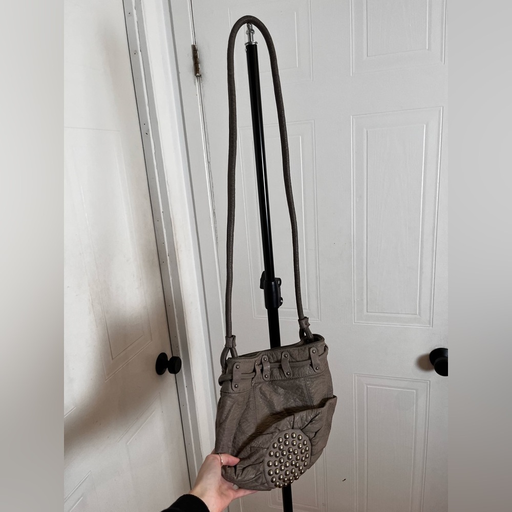 Funky Y2K circle studded bag